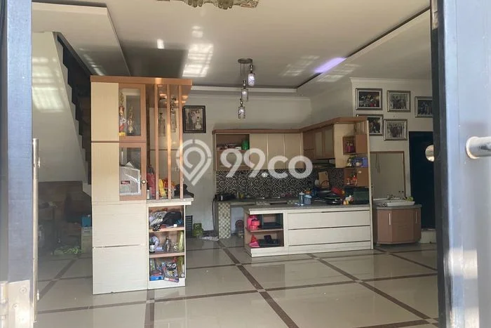 For Sale Rumah 4 Kamar Lokasi Ideal Bagus dan Strategis di Sukoharjo For Sale Rumah 4 Kamar Lokasi Ideal Bagus dan Strategis di Sukoharjo