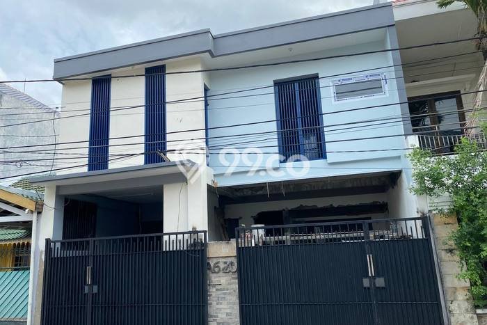 For Sale Rumah Mewah Exclusive di Sukolilo, Surabaya For Sale Rumah Mewah Exclusive di Sukolilo, Surabaya