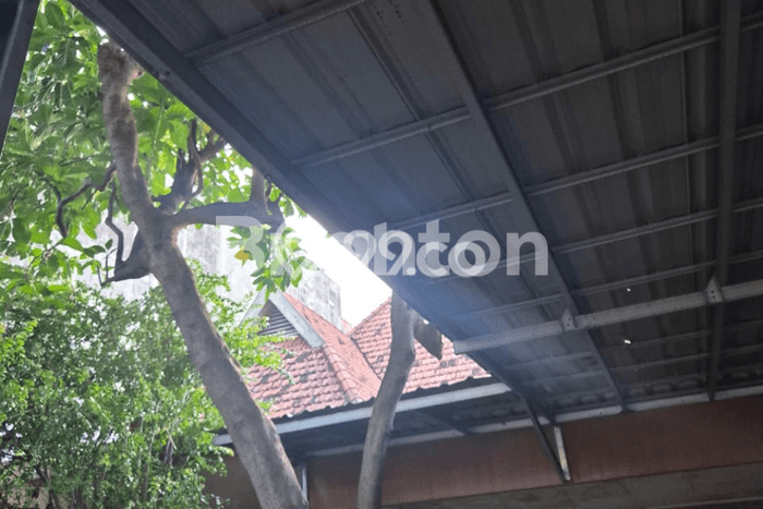 Rumah kawasan Tegalsari, Siap Huni, 3 KT, Akses Tegalsari, Surabaya, Surabaya, LT 519m2m² LB 218m2m² Rumah kawasan Tegalsari, Siap Huni, 3 KT, Akses Tegalsari, Surabaya, Surabaya, LT 519m2m² LB 218m2m²