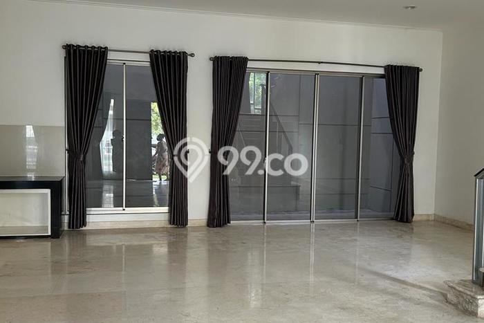 Disewakan! Rumah 3 Kamar Tidur &
3 Kamar Mandi di Pantai Indah Kapuk, Jakarta Utara Disewakan! Rumah 3 Kamar Tidur &
3 Kamar Mandi di Pantai Indah Kapuk, Jakarta Utara