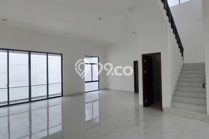 Jarang Ada! Rumah Sewa 4 Kamar Nyaman Siap Huni Pantai Indah Kapuk Jarang Ada! Rumah Sewa 4 Kamar Nyaman Siap Huni Pantai Indah Kapuk