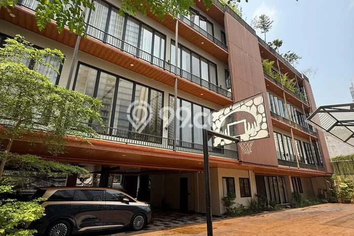 Rumah Kost Dijual di Kebayoran Baru, Jakarta Selatan, Spesifikasi 6 KT, 5 KM, 2223m2 Rumah Kost Dijual di Kebayoran Baru, Jakarta Selatan, Spesifikasi 6 KT, 5 KM, 2223m2