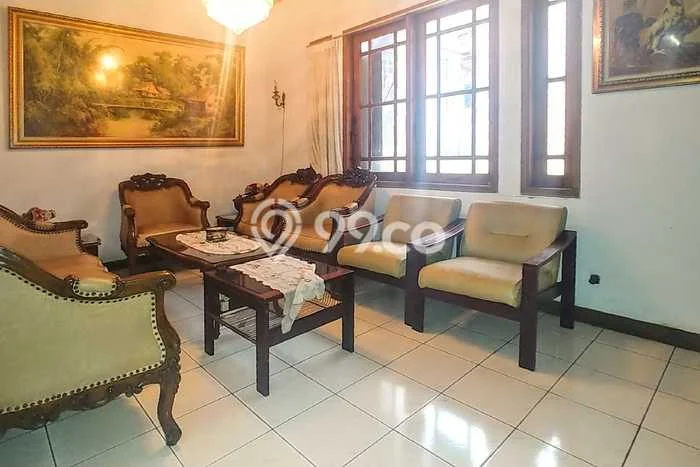Komersial Dijual di Prime Area Jakarta Barat Luas 416m2 Komersial Dijual di Prime Area Jakarta Barat Luas 416m2