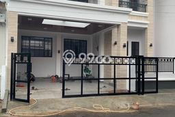 For Sale Hunian Rumah Terawat 4 Kamar di Villa Melati Mas, Tangerang Selatan For Sale Hunian Rumah Terawat 4 Kamar di Villa Melati Mas, Tangerang Selatan