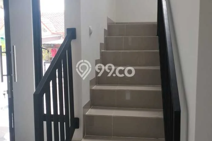 For Sale Hunian Rumah Terawat 4 Kamar di Serpong Regency Melati Mas, Tangerang Selatan For Sale Hunian Rumah Terawat 4 Kamar di Serpong Regency Melati Mas, Tangerang Selatan
