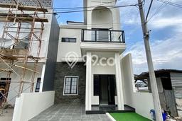 Rumah LT 72m² Desain Minimalis di Tunjungsekar, Dekat Fasilitas Umum, Malang Rumah LT 72m² Desain Minimalis di Tunjungsekar, Dekat Fasilitas Umum, Malang