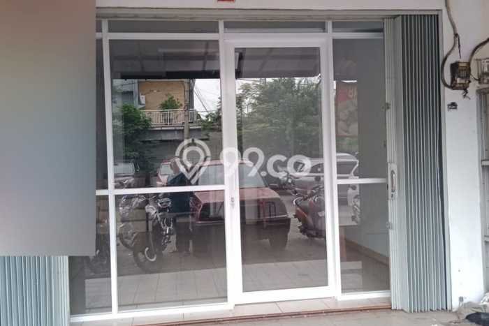 Untuk Dijual! Ruko di Taman Surya Jakarta Barat LT 32m2 / LB 72m2 Kawasan Strategis Untuk Dijual! Ruko di Taman Surya Jakarta Barat LT 32m2 / LB 72m2 Kawasan Strategis