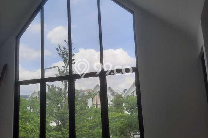 For Sale! Luxury House LT 161m2 Desain Elegan di Semanan For Sale! Luxury House LT 161m2 Desain Elegan di Semanan