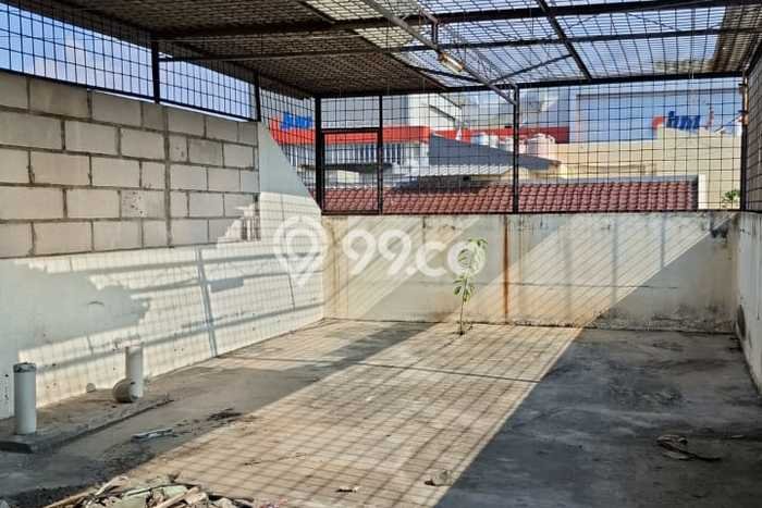 Ruko Bagus Dijual LB 196m2 Lokasi Strategis Jakarta Barat Area Cocok untuk Berbisnis Ruko Bagus Dijual LB 196m2 Lokasi Strategis Jakarta Barat Area Cocok untuk Berbisnis