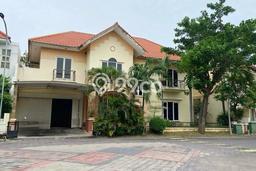 Dijual Rumah Premium dengan Fasilitas Sekitar Lengkap di Sukolilo, Surabaya Dijual Rumah Premium dengan Fasilitas Sekitar Lengkap di Sukolilo, Surabaya