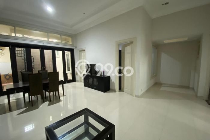 Rumah Bagus Siap Pakai Di Gayungan Luas 145m2 Lokasi Strategis Rumah Bagus Siap Pakai Di Gayungan Luas 145m2 Lokasi Strategis
