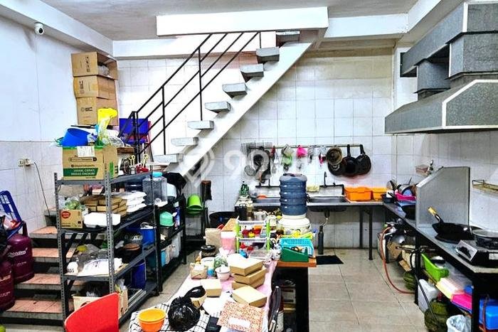 Disewakan Ruko di Pusat Kota Surabaya Ramai Strategis Disewakan Ruko di Pusat Kota Surabaya Ramai Strategis