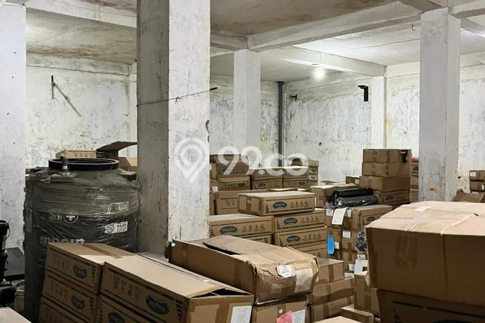 Gudang Dijual di Waru LT 630m2, LB 1000m2 untuk Investasi Gudang Dijual di Waru LT 630m2, LB 1000m2 untuk Investasi