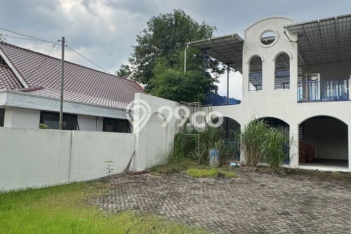 Unit Komersial Dijual di Tegalsari Surabaya 450m2 Unit Komersial Dijual di Tegalsari Surabaya 450m2
