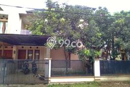 Rumah Luas Asri 4 KT Siap Pakai di Buah Batu Bandung Rumah Luas Asri 4 KT Siap Pakai di Buah Batu Bandung