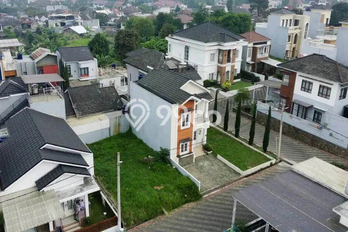 Jual Tanah Area Strategis Kawasan Lembang, Luas 123m², Ideal untuk Investasi Jual Tanah Area Strategis Kawasan Lembang, Luas 123m², Ideal untuk Investasi