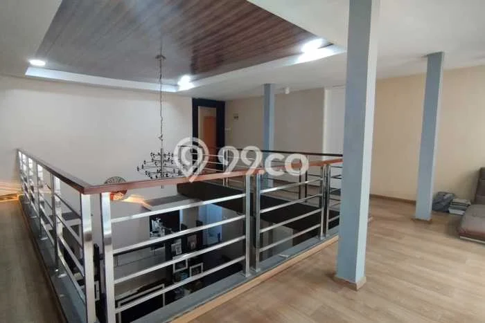 Rumah Elit Modern Tanpa Renovasi di Setra Duta Bandung Rumah Elit Modern Tanpa Renovasi di Setra Duta Bandung
