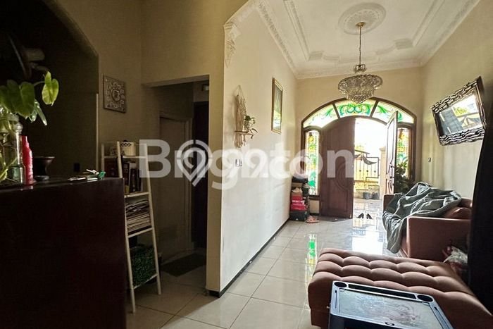 Rumah Asri di Waru, 3 KT, LT 160m² LB 150m² Rumah Asri di Waru, 3 KT, LT 160m² LB 150m²