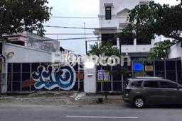 Tanah Disewa Strategis di Surabaya Luas 1100m2 Tanah Disewa Strategis di Surabaya Luas 1100m2