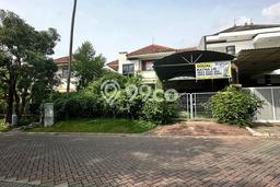 Rumah Mewah Dijual LT 322m2 di Dukuh Pakis, Surabaya Rumah Mewah Dijual LT 322m2 di Dukuh Pakis, Surabaya