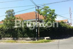 Dijual Rumah Mewah Elegan Dengan View Cantik di ngagel, Surabaya Dijual Rumah Mewah Elegan Dengan View Cantik di ngagel, Surabaya
