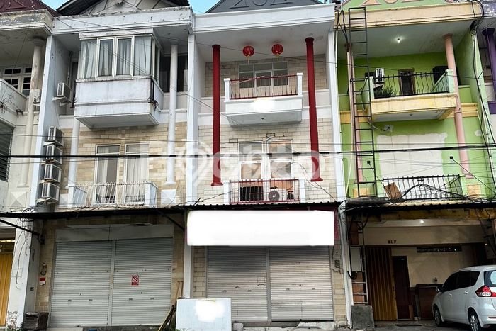 Unit Ruko Dijual di Mulyorejo Surabaya Luas Tanah 90m2, Luas Bangunan 225m2 Unit Ruko Dijual di Mulyorejo Surabaya Luas Tanah 90m2, Luas Bangunan 225m2