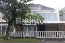 Siap Huni Rumah Mewah 5 Kamar di Wiyung Dekat ke Mana Saja Siap Huni Rumah Mewah 5 Kamar di Wiyung Dekat ke Mana Saja