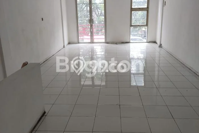 Ruko Disewa di Kedungkandang, Malang, LT 49m2 / LB 99m2 Ruko Disewa di Kedungkandang, Malang, LT 49m2 / LB 99m2