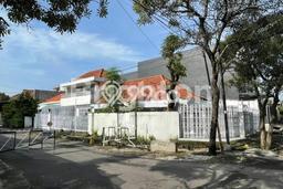 For Sale! Luxury House LT 261m2 Desain Elegan di ngagel For Sale! Luxury House LT 261m2 Desain Elegan di ngagel