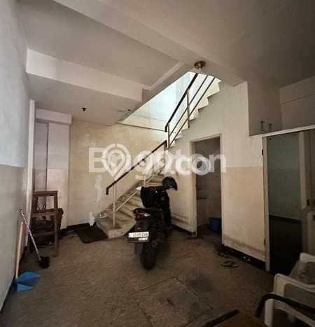 Lokasi Strategis! Dijual Ruko Bisnis di Mulyorejo, Surabaya Kondisi Bagus Lokasi Strategis! Dijual Ruko Bisnis di Mulyorejo, Surabaya Kondisi Bagus