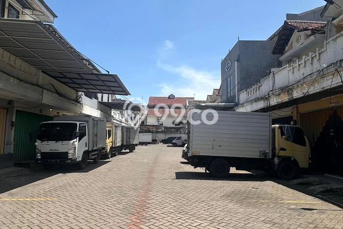 Ruko Komersial Dijual di Waru Sidoarjo LT 81m2 & LB 101m2 Ruko Komersial Dijual di Waru Sidoarjo LT 81m2 & LB 101m2