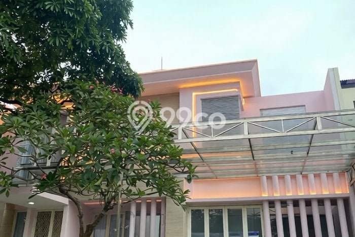 Rumah Cantik Siap Pakai Di Mulyorejo Luas 450m2 Aman Rumah Cantik Siap Pakai Di Mulyorejo Luas 450m2 Aman