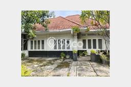 Best Deal Hunian Premium Ideal dan Luas di Genteng, Surabaya Best Deal Hunian Premium Ideal dan Luas di Genteng, Surabaya