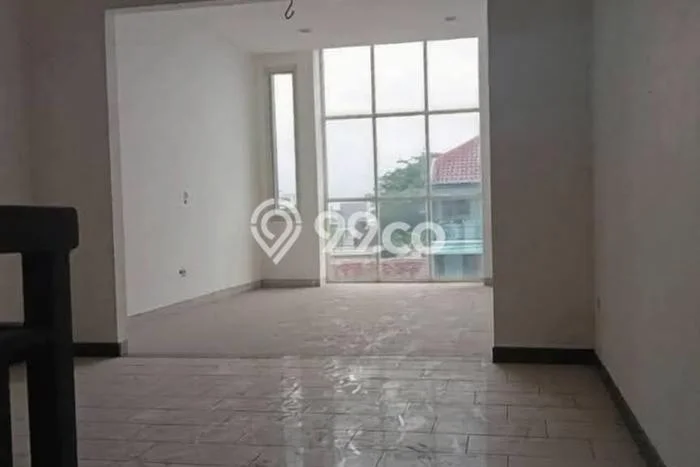 Dijual! Ruko di Kutisari Surabaya LT 100m2 / LB 240m2 Kawasan Bisnis Dijual! Ruko di Kutisari Surabaya LT 100m2 / LB 240m2 Kawasan Bisnis