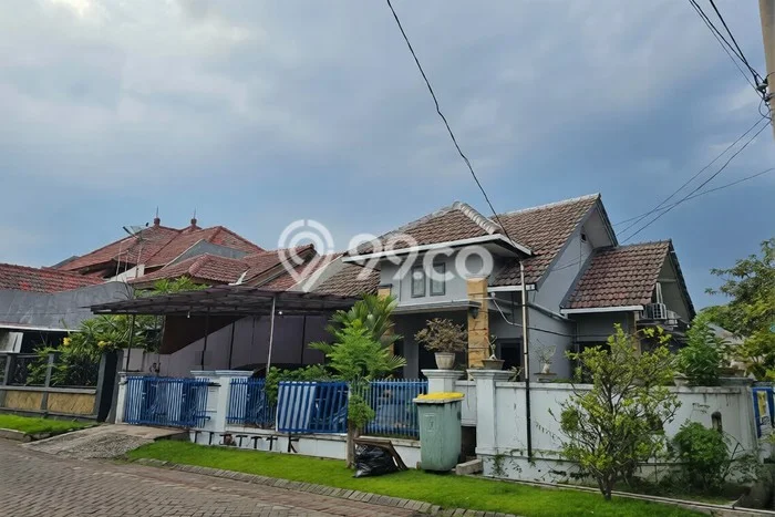Hunian Cantik Minimalis Lb 150m2 di Waru, Sidoarjo Hunian Cantik Minimalis Lb 150m2 di Waru, Sidoarjo