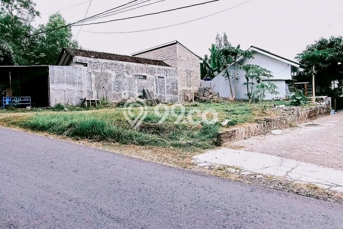 Lahan Kosong Dijual di Yogyakarta dengan Area 102m2 Lahan Kosong Dijual di Yogyakarta dengan Area 102m2