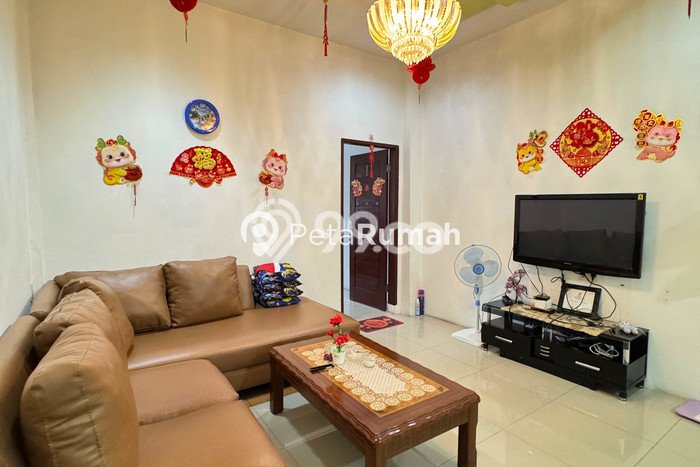 Ruko Dijual di Medan Maimun LT 96m2, LB 252m2 Solusi Investasi Cerdas Ruko Dijual di Medan Maimun LT 96m2, LB 252m2 Solusi Investasi Cerdas