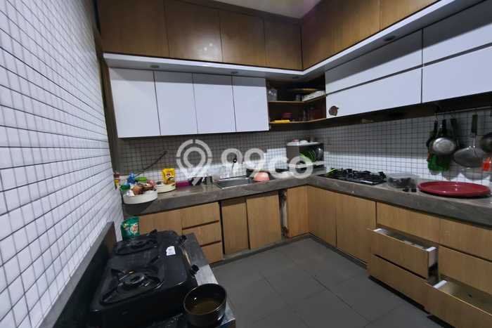 Dijual Rumah Luas Elegan Dengan View Eksklusif di Joglo, Jakarta Barat Dijual Rumah Luas Elegan Dengan View Eksklusif di Joglo, Jakarta Barat