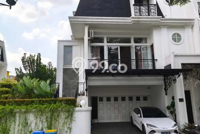 Dijual Rumah Luas Elegan Dengan View Eksklusif di Joglo, Jakarta Barat Dijual Rumah Luas Elegan Dengan View Eksklusif di Joglo, Jakarta Barat