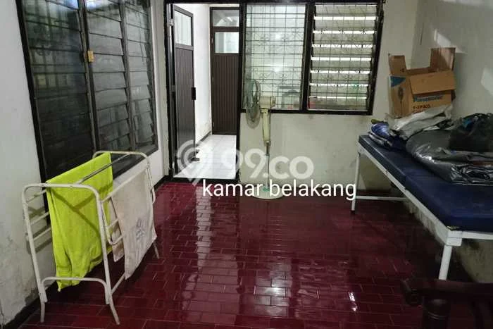 Dijual Cepat Rumah Bagus Siap Huni LB 188m2 di Gayungan, Surabaya Dijual Cepat Rumah Bagus Siap Huni LB 188m2 di Gayungan, Surabaya