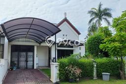 For Sale Rumah Mewah Exclusive di Lakarsantri, Surabaya For Sale Rumah Mewah Exclusive di Lakarsantri, Surabaya