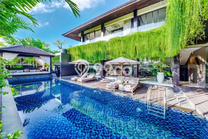 Rumah Luxury Modern Tanpa Renovasi di Seminyak Badung Rumah Luxury Modern Tanpa Renovasi di Seminyak Badung