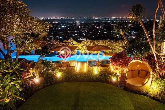 Dijual Rumah Mewah Elegan Dengan View Cantik di Jimbaran, Badung Dijual Rumah Mewah Elegan Dengan View Cantik di Jimbaran, Badung