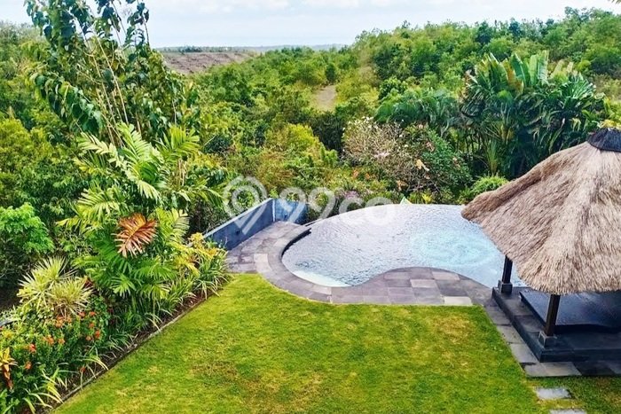Rumah Elit LB 294m2 Siap Pakai Desain Elegan di Jimbaran, Badung Rumah Elit LB 294m2 Siap Pakai Desain Elegan di Jimbaran, Badung