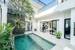 For Sale! Luxury House LT 195m2 Desain Elegan di Seminyak For Sale! Luxury House LT 195m2 Desain Elegan di Seminyak