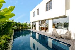 Bisnis Potensial! Vila di , Ukuran 302m2m², Lokasi Premium Bisnis Potensial! Vila di , Ukuran 302m2m², Lokasi Premium