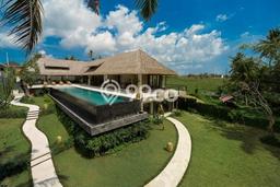 Rumah Elit Modern Tanpa Renovasi di Canggu Badung Rumah Elit Modern Tanpa Renovasi di Canggu Badung