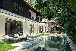 Dijual Rumah Luas Megah Dengan View Cantik di Seminyak, Badung Dijual Rumah Luas Megah Dengan View Cantik di Seminyak, Badung