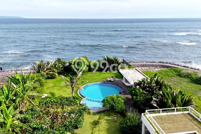 Rumah Mewah LB 1034m2 Siap Huni Desain Elegan di Ketewel, Gianyar Rumah Mewah LB 1034m2 Siap Huni Desain Elegan di Ketewel, Gianyar