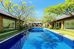 Dijual Rumah Mewah Elegan Dengan View Cantik di Seminyak, Badung Dijual Rumah Mewah Elegan Dengan View Cantik di Seminyak, Badung